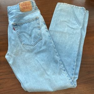 Vintage Levi’s 550 Relaxed Fit Straight Leg Jeans - 32” waist x 36” length